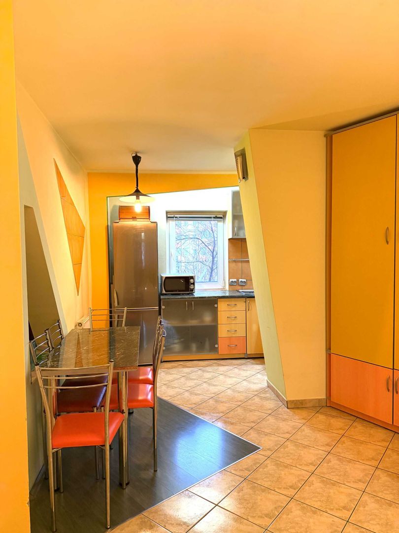 Bucovina | 3 Camere | Decomandat | Etaj Intermediar. - Poză 4