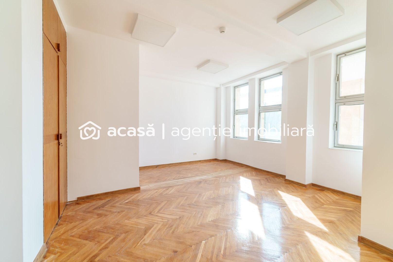 Spațiu pentru sediu firmă în clădire de birouri. - Poză 2