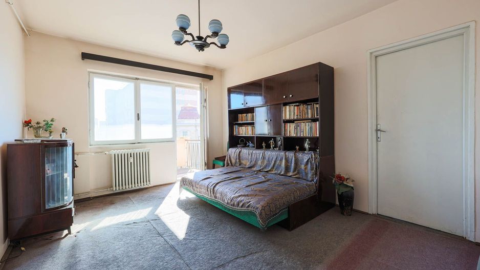 Proprietate vandută Apartament cu 3 camere la Podgoria Comision 0 - Poză 2