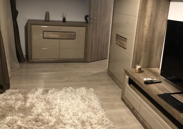 Apartament 2 camere zona Basarabiei - Str. Cernauti - Poză 4