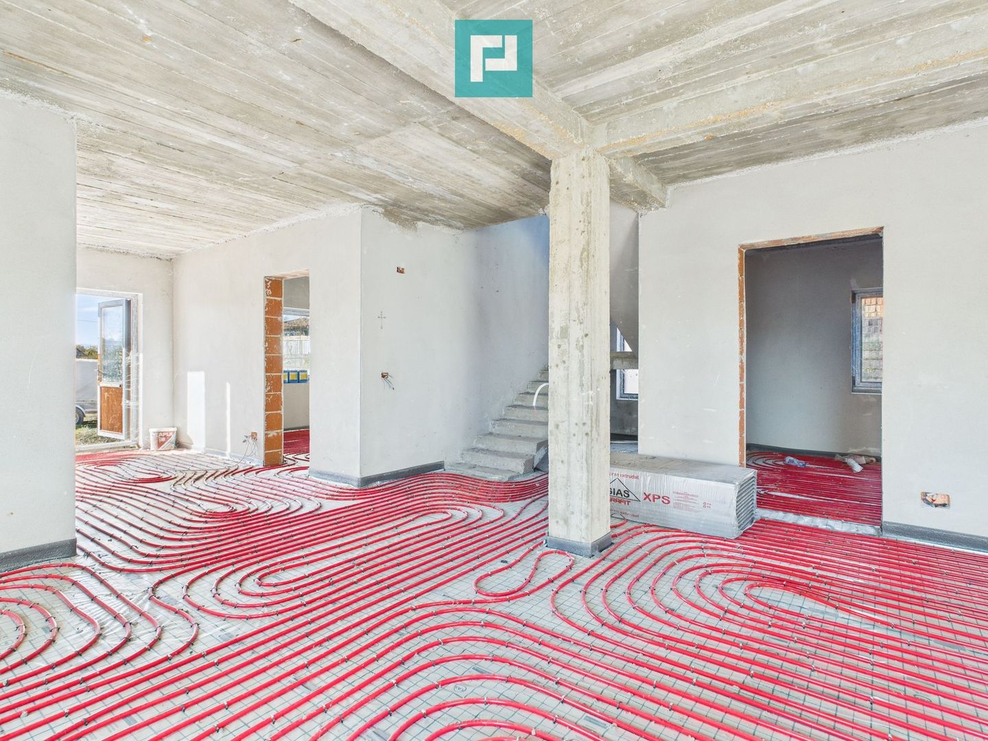 Proprietate impresionantă în Nădab - Poză 6