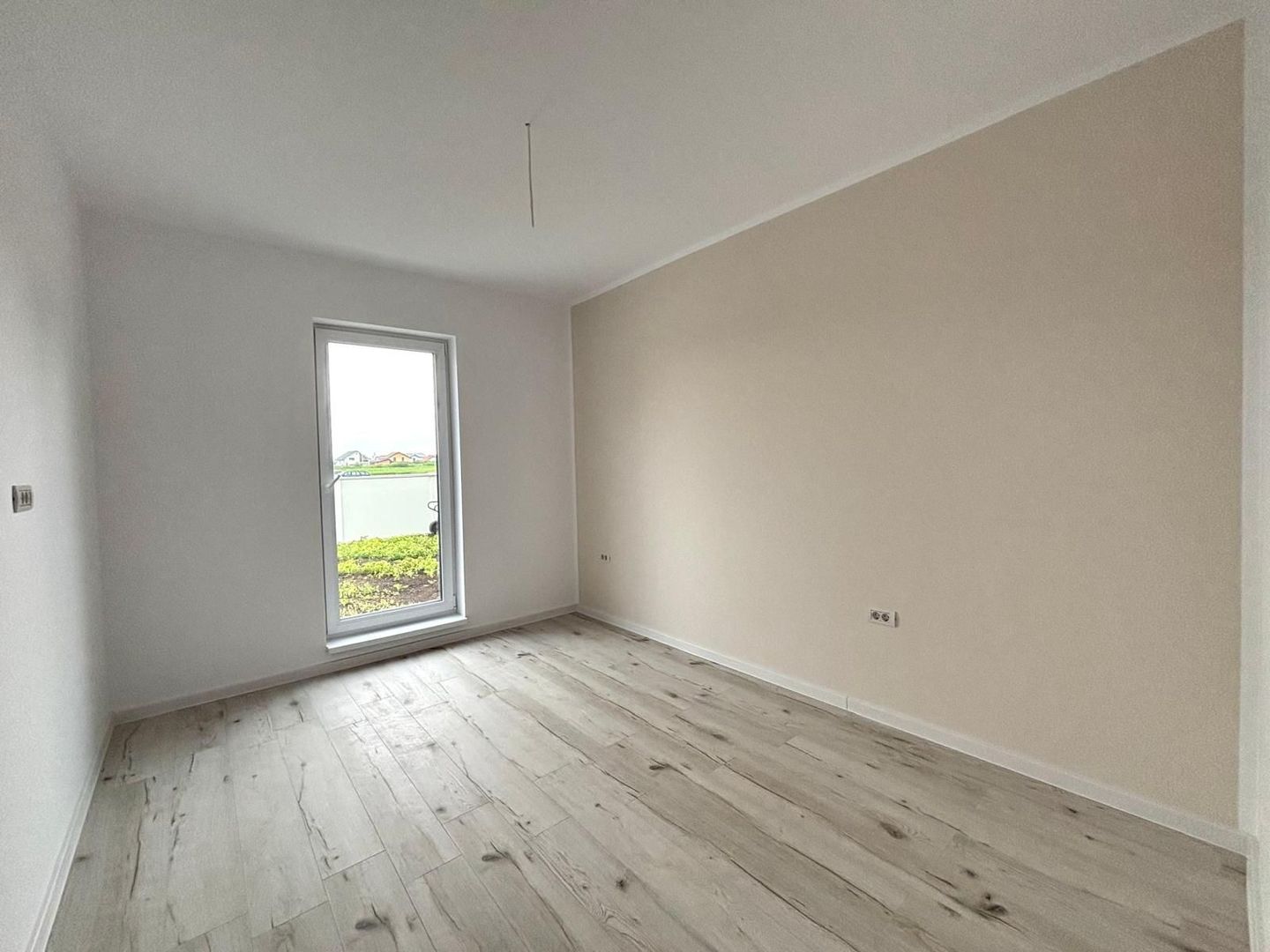 Duplex  modern pe parter cu 4 camere, Sacalaz - Poză 5