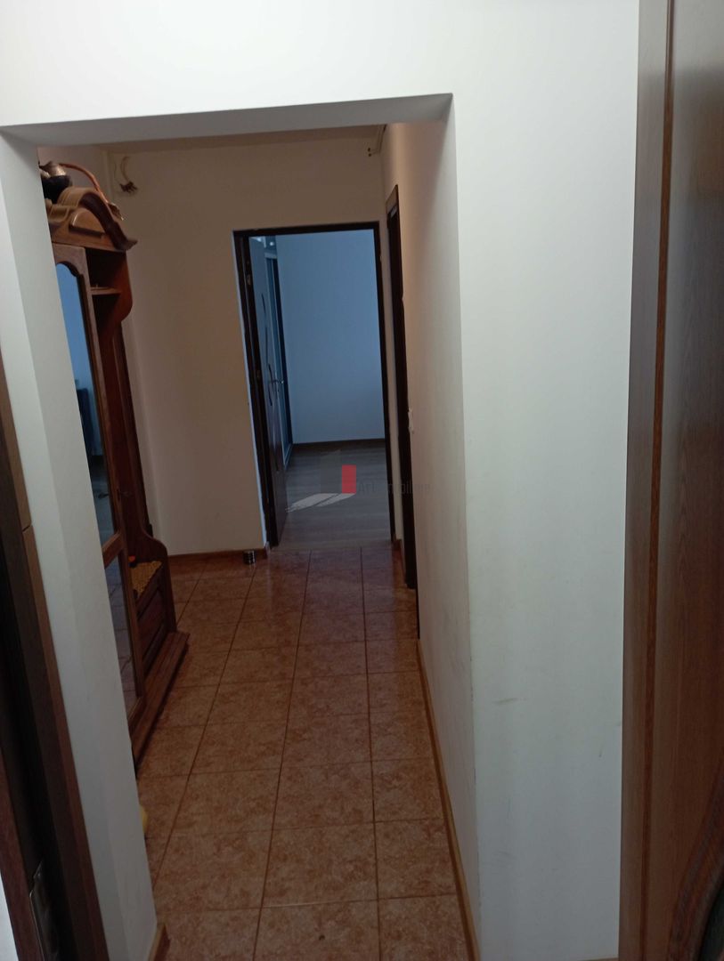 APARTAMENT 2 CAMERE SEBASTIAN-DUMBRAVA NOUA - Poză 3