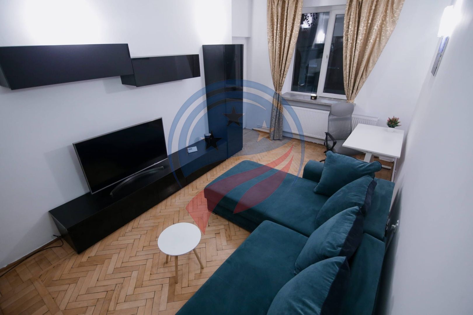 Apartament 2 camere decomandat/de inchiriat/ultracentral/Craiova - Poză 4