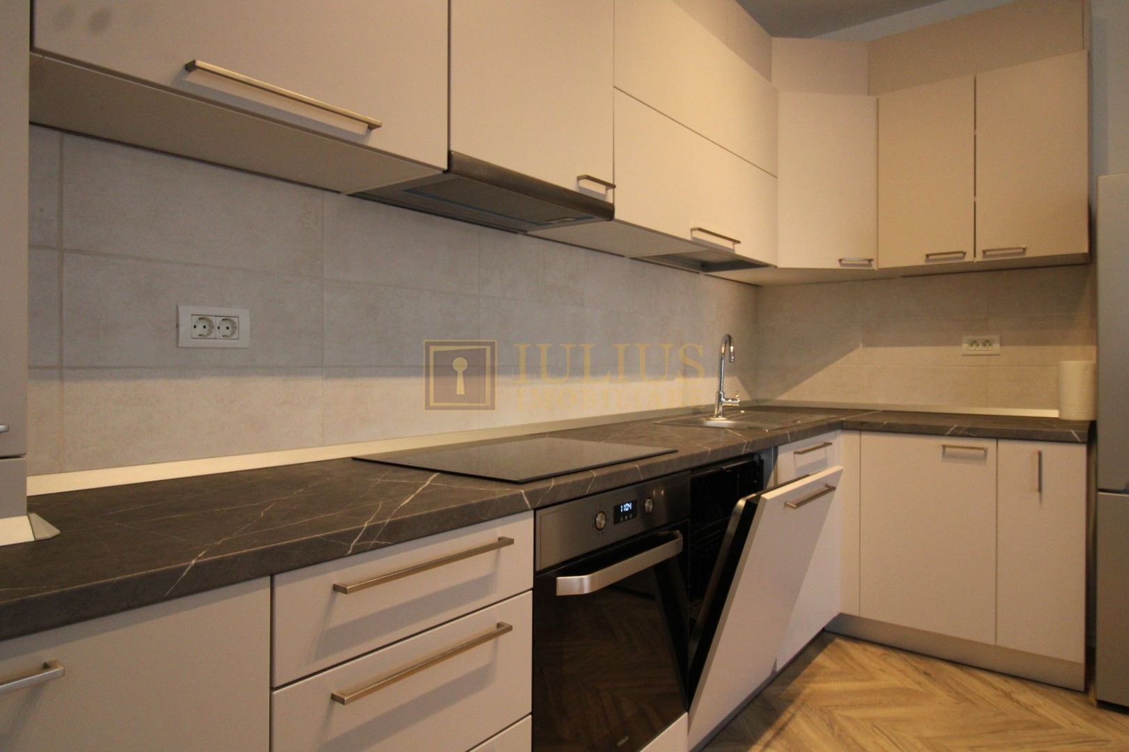 Nord One - 2 camere, loc de parcare suprateran, aproape de centru - Poză 8