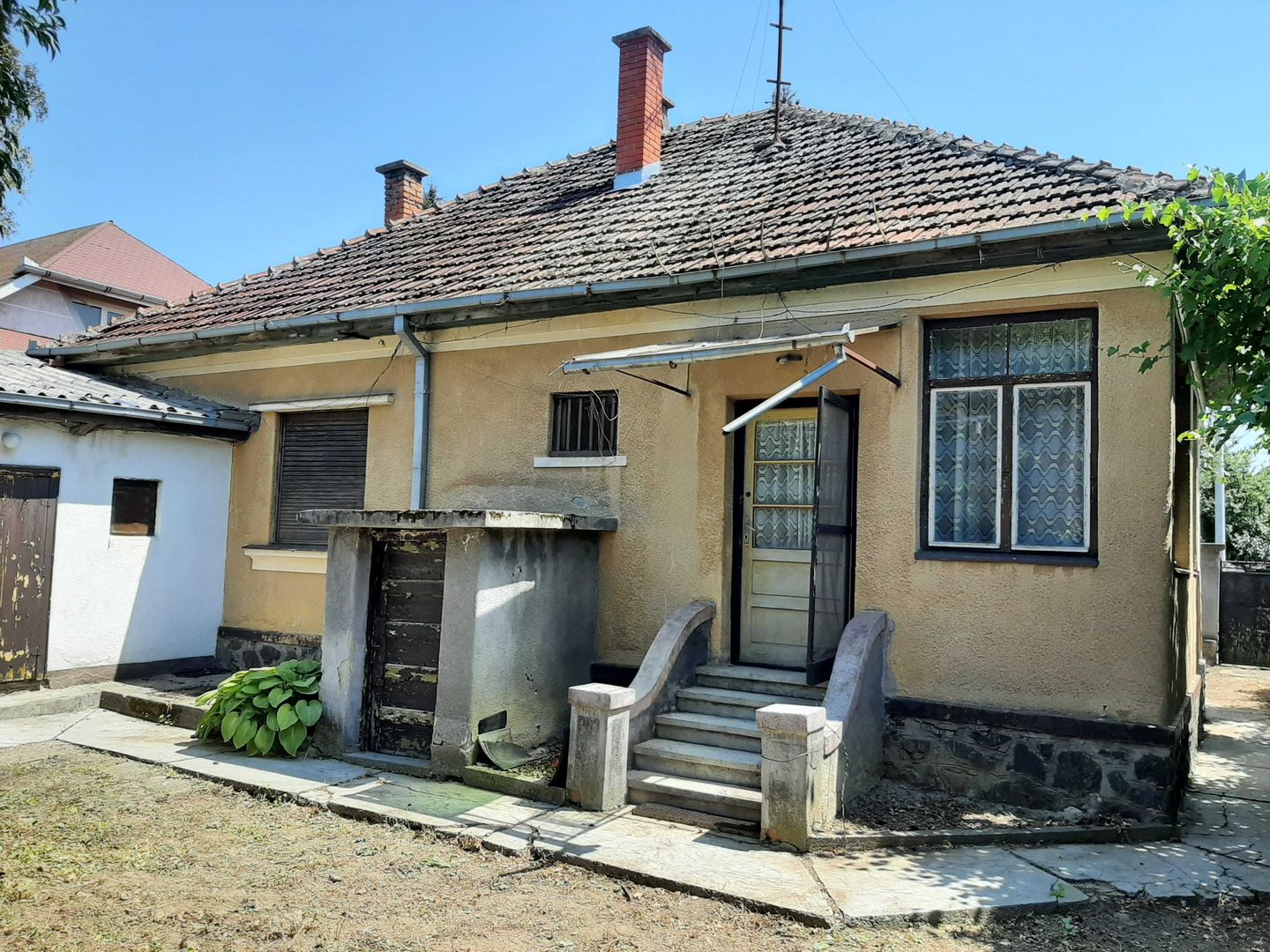 BRASADAS vinde casa cu 3 camere, zona LIDL (mal drept Someş). - Poză 3