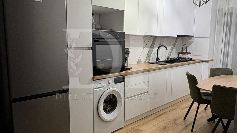 Apartament 3 camere de vanzare / Eroilor / Florești - Poză 1