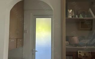 Ap cu 3 camere în Păcurari,izolat+geam la baie 108.000 euro negociabil - Poză 5