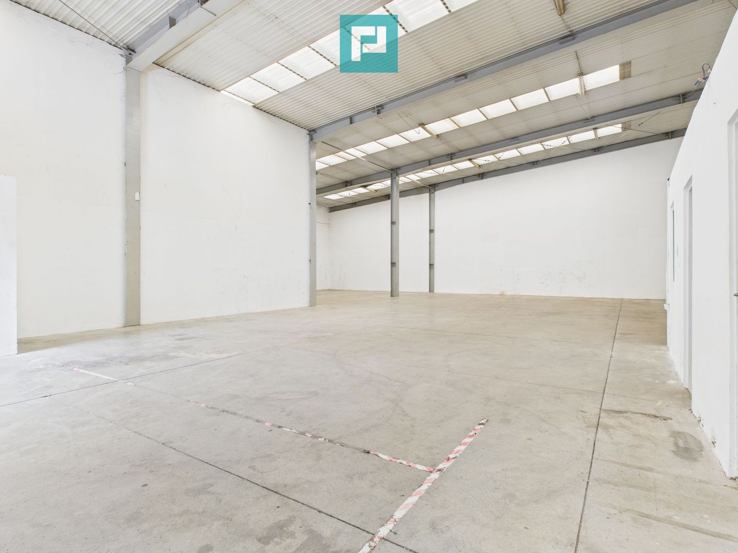 Spațiu industrial de 378 mp în Arad - Poză 9