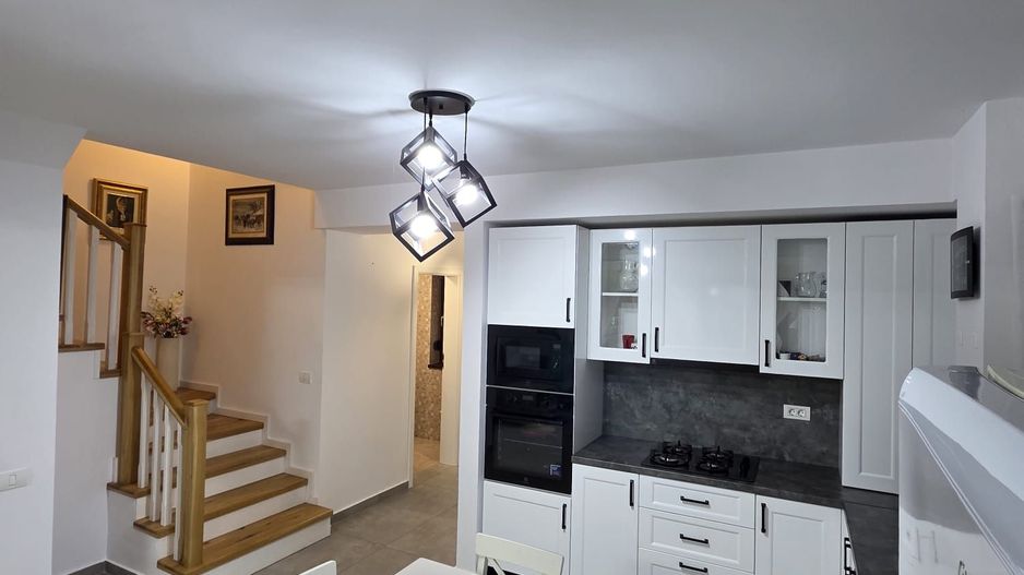 Vila eleganta CORBEANCA 5 camere - Poză 4