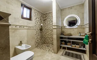 Vilă de lux, pentru o familie numeroasă, Spațiu, confort și intimitate - Poză 18