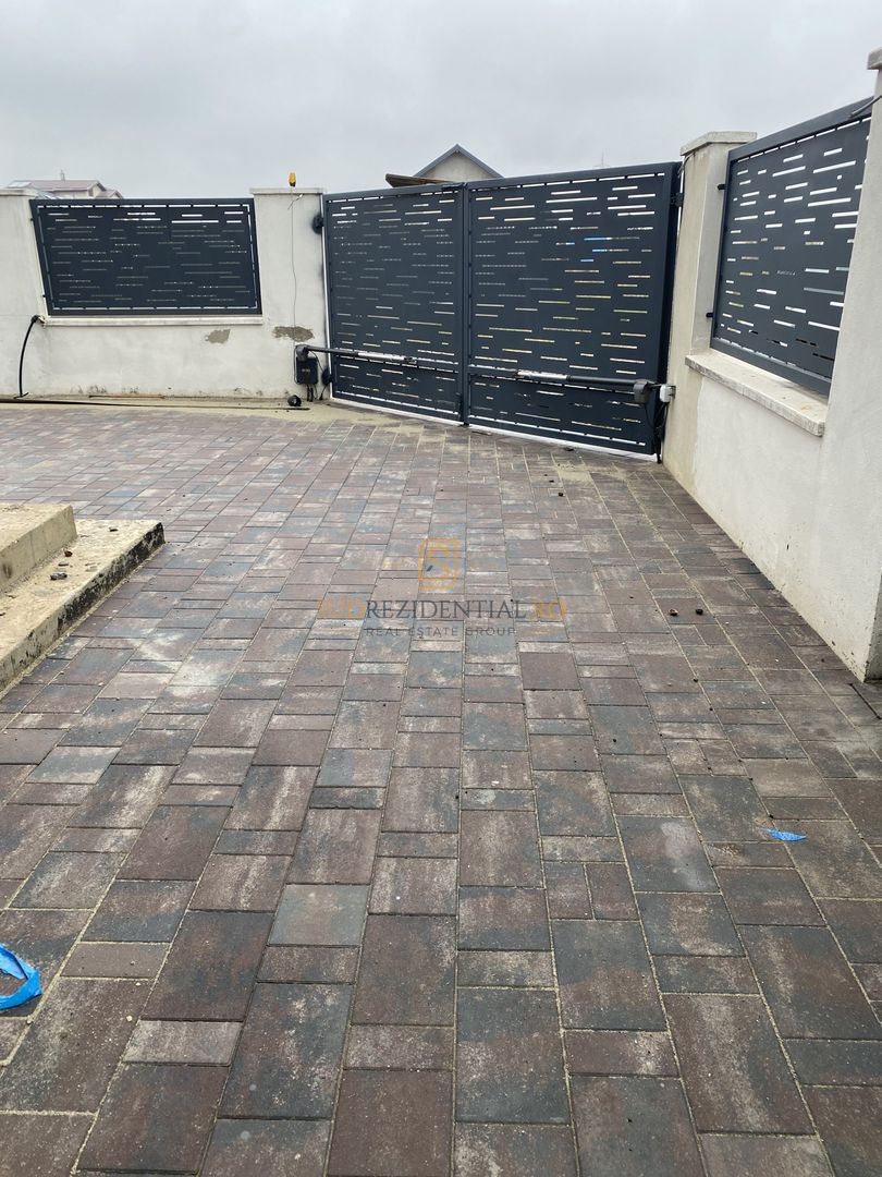 Vila tip duplex, 250 mp teren, Comuna Berceni, Str. Vasile Goldis - Poză 9