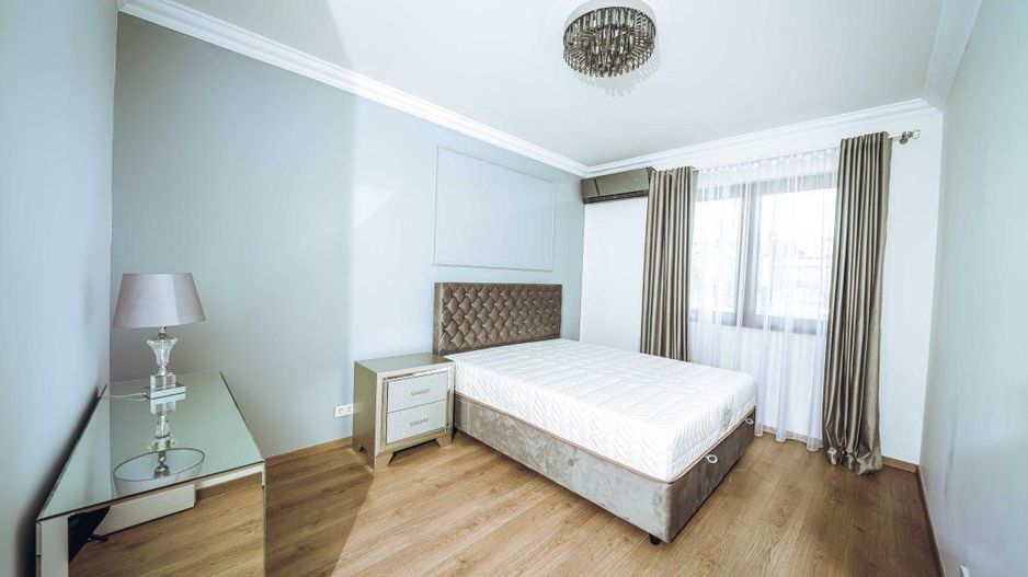 APARTAMENT DE LUX IN COMPLEX SOHO UNIRII - Poză 8