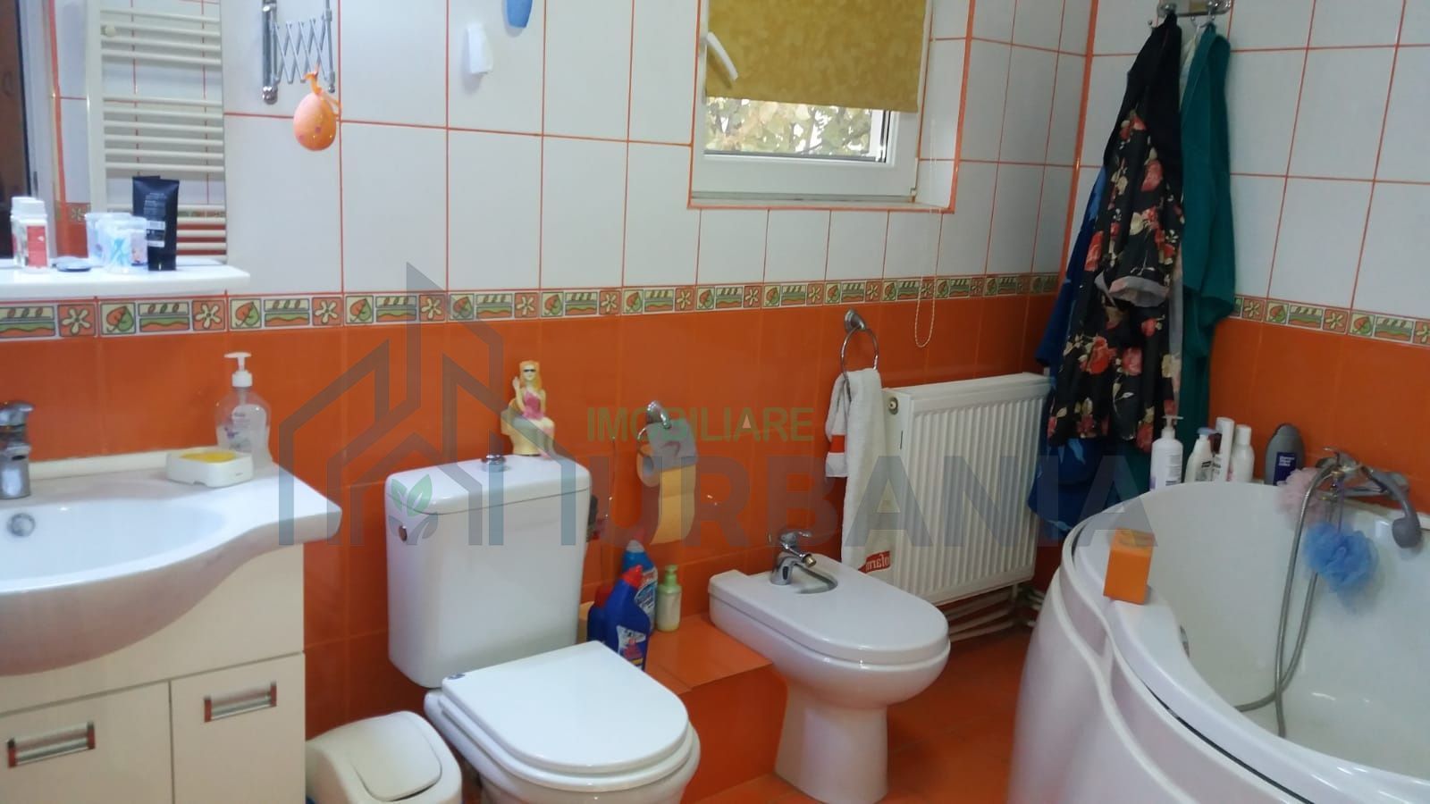 Casă cu etaj, 4 dormitoare, 1750 mp teren, Ciurea – 16 km de Iași - Poză 4