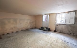 Proiect de clinică sau birouri în centru – casă cu demisol, de renovat - Poză 4