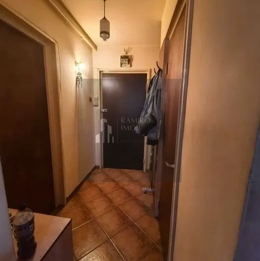 Apartament 2 camere etaj 1/9 Bd Alexandru Obregia Sector 4 - Poză 4
