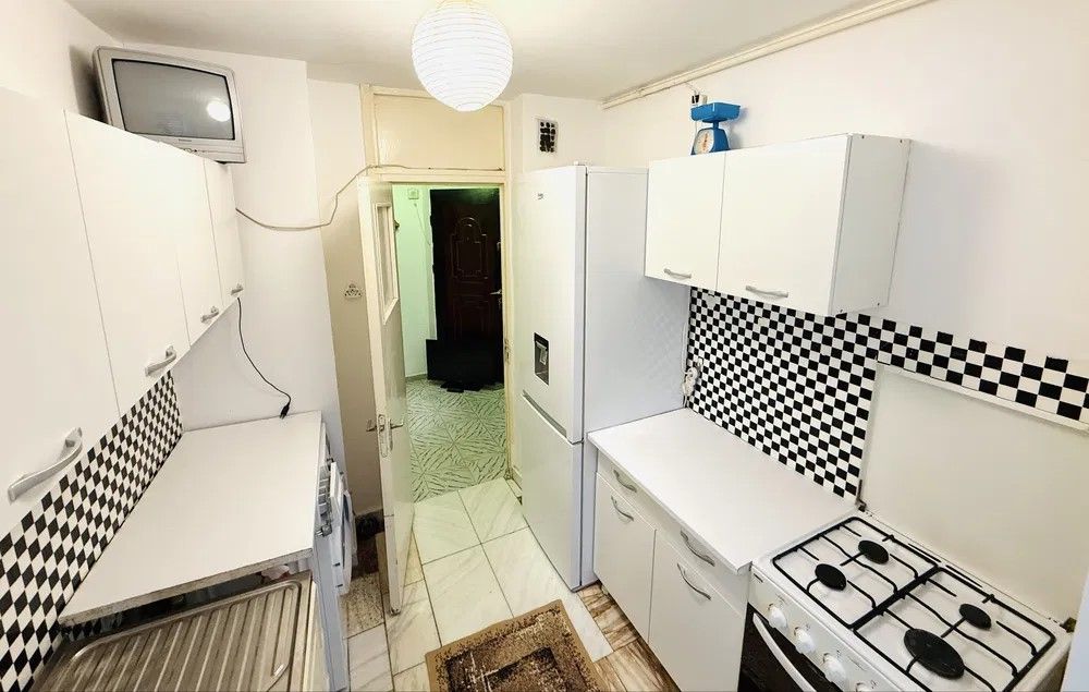 De vanzare apartament 2 camere Crangasi - Poză 6