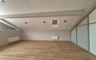 Spațiu comercial cu 6 camere de închiriat în Centru, Chișinău - Poză 8