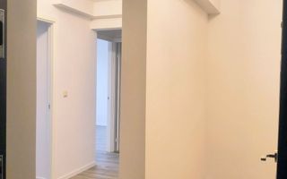De vanzare apartament cu 2 camere, port, parter, 75.000 euro - Poză 6