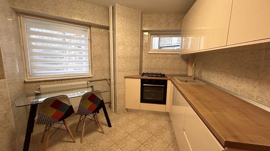 Apartament cu 2 camere unical , Bulevardul Unirii - Poză 4