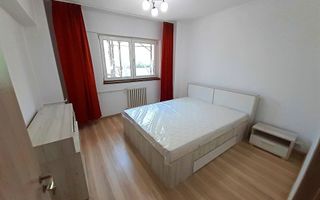 PROPRIETAR - B-dul Chisinau - Mega Mall - Bloc 1983 - 3 Camere - 2 bai - Poză 2