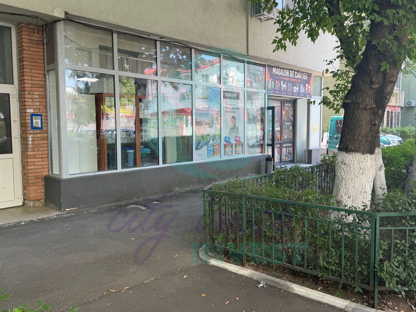 Spatiu comercial cu "CHIRIAS" - Investitie SIGURA - Poză 1