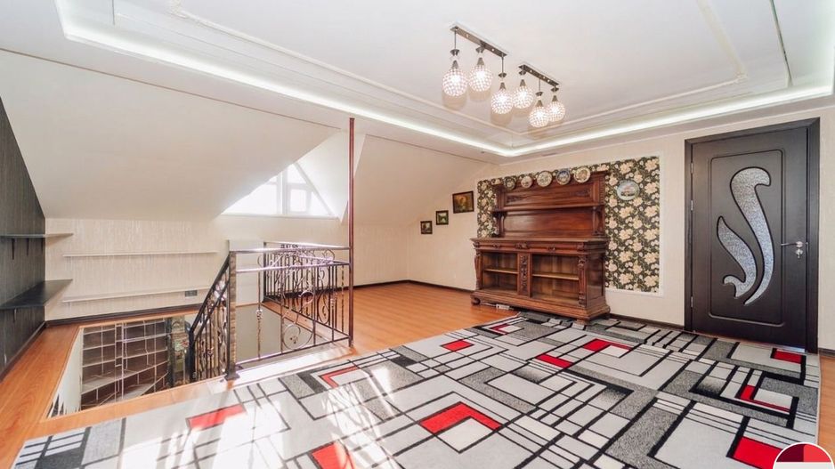 Casă de vânzare, Obileni, Hîncești ,185 m² ,16 ari, 2 garaje - Poză 14