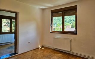 Casa deosebita cu 6 camere Central Brașov - 210 mp - Poză 17