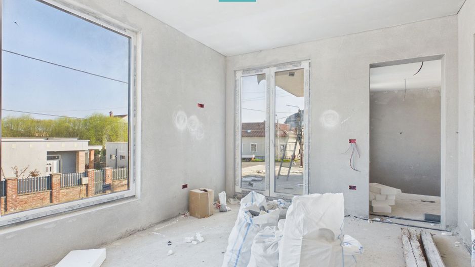 Casă deosebită în Parneava – Strada Griviței - Poză 7