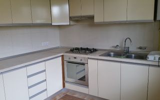 Casa de închiriat cu hală și curte generoasă – ideală pentru sediu fir - Poză 3