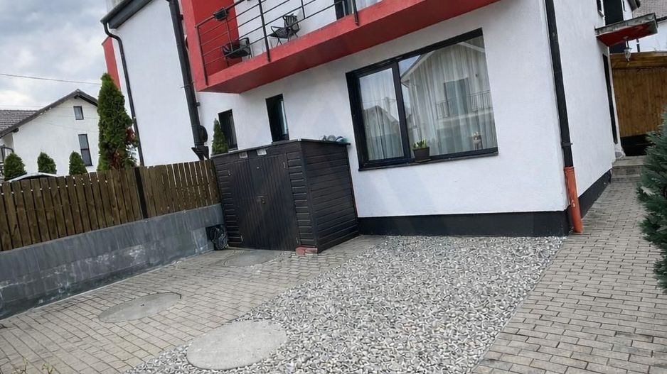 Casa utilata 4 camere 2 bai terasa si teren 210 mp in Arhitectilor - Poză 2