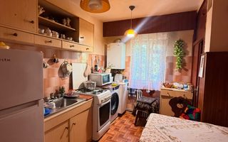 Apartament complet decomandat / etaj intermediar / - Poză 2