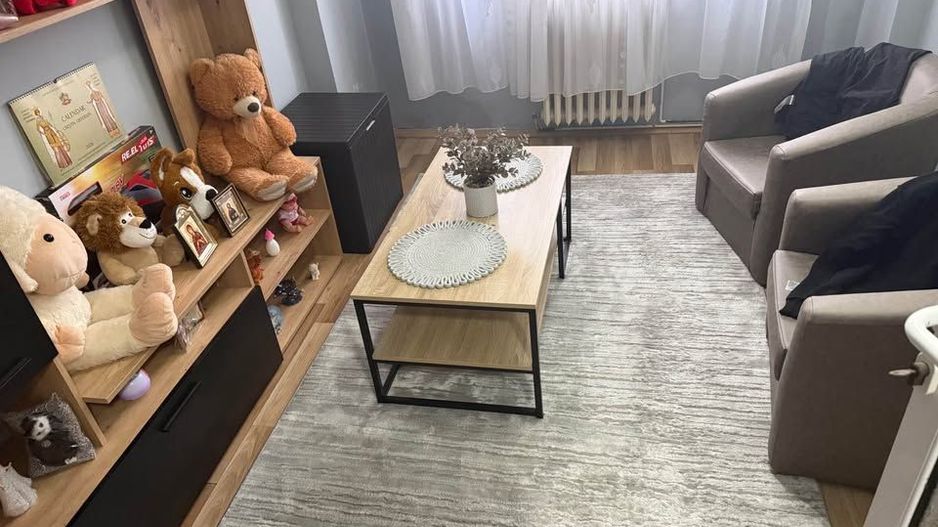 Apartament 4 camere, decomandat, Cetate, Mercur, 2 bai, pivnita - Poză 1