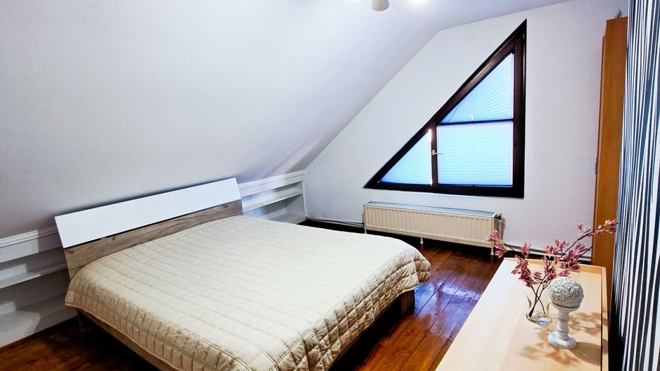 Ap 3 Camere la Mansardă de Casă - Utilități Separate - Poză 3