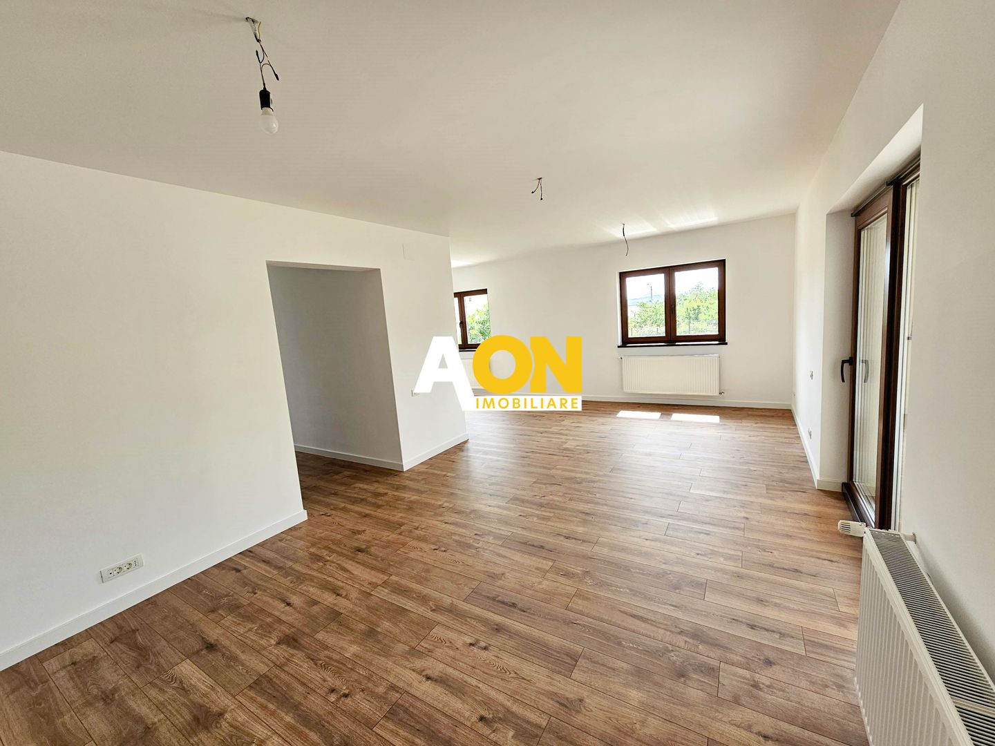 1/2 Duplex, 4 camere, 449 mp teren, asfalt, toate utilitatile, Cetate - Poză 5
