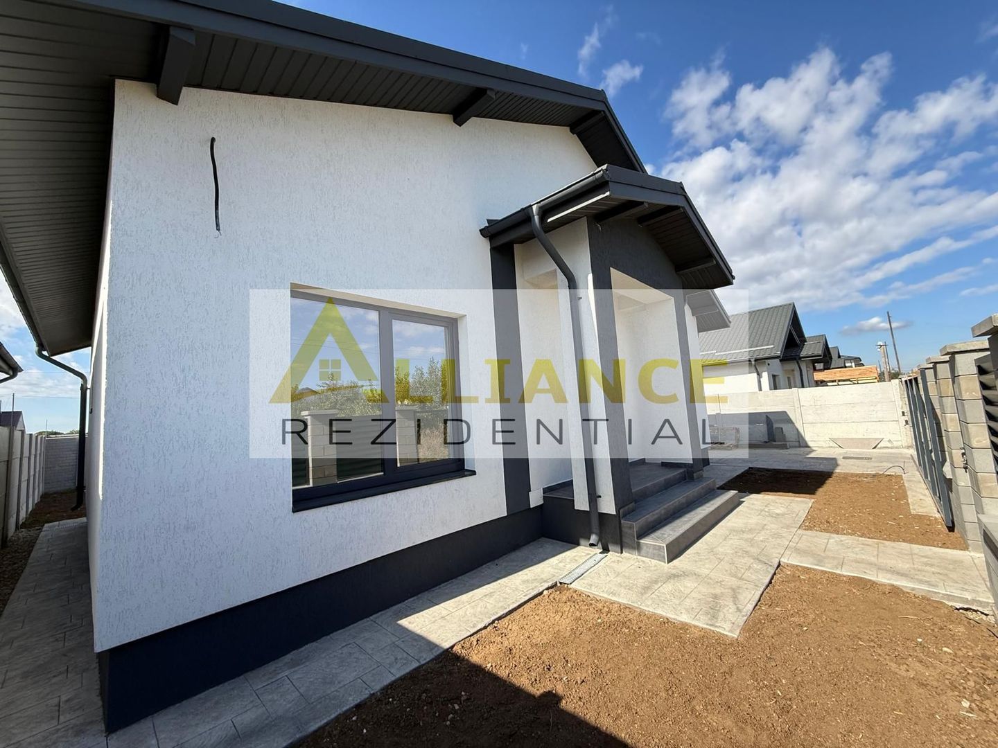 Casa individuala parter || 4camere 2 bai || teren 325 mp || - Poză 11
