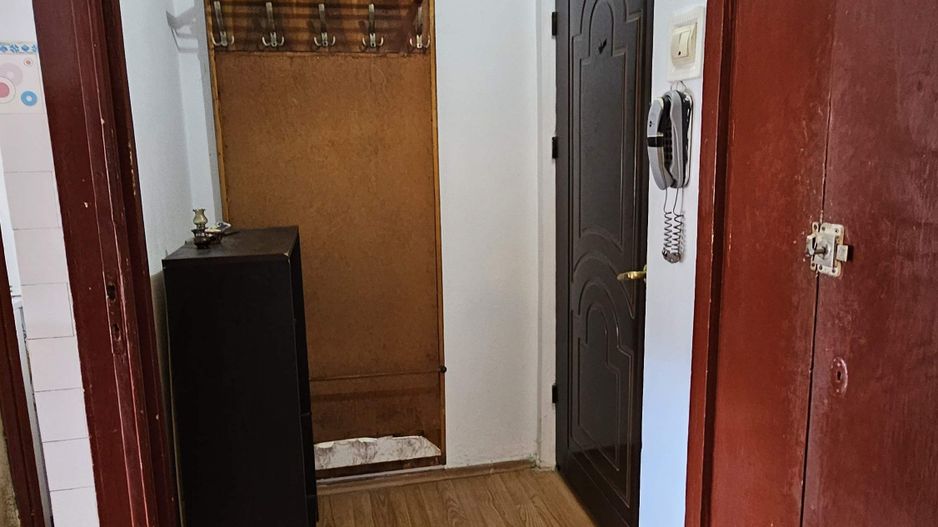 Apartament 2 Camere Săcele – Etaj 2, Bloc Izolat, Cheile la Agenție! - Poză 9