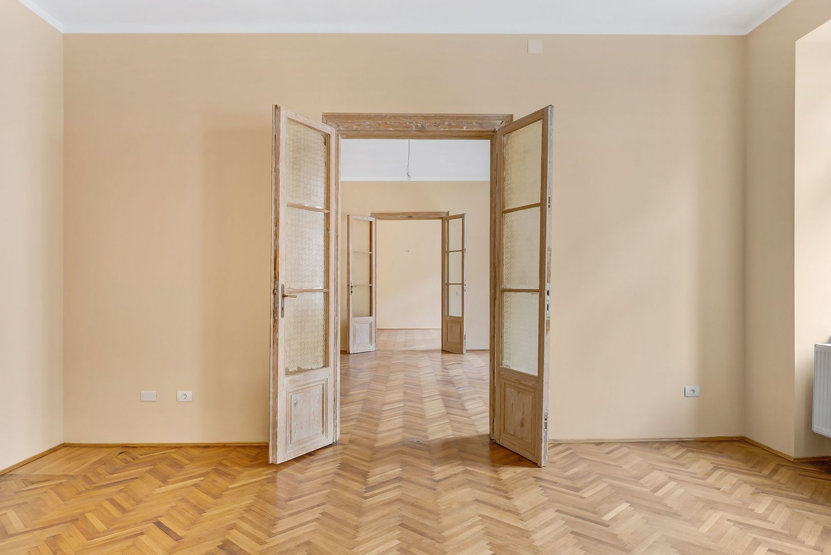 Apartament istoric ultracentral - Poză 3