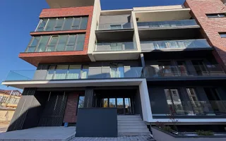 Apartament PREMIUM 3 camere cu GARAJ si boxa - zona Centrala - Poză 14