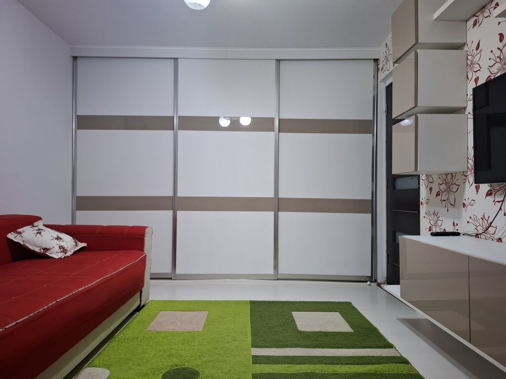 Închiriere 2 camere |  balcon | centrală | metrou Lujerului, - Poză 4