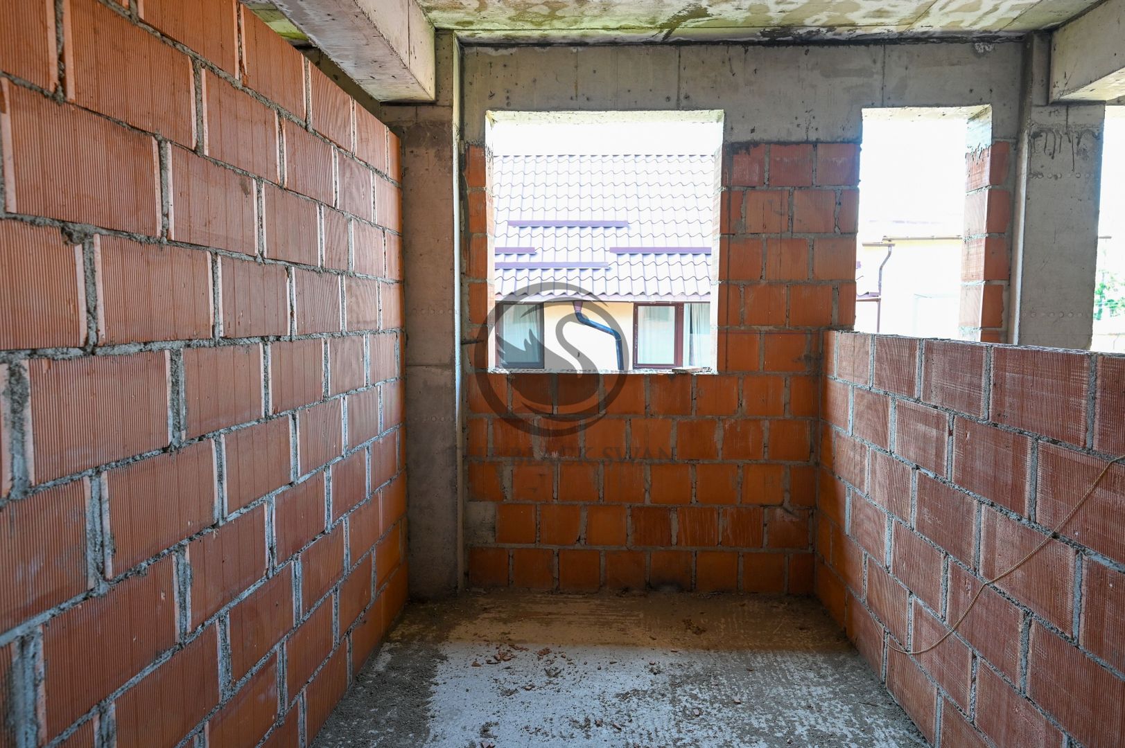 Casa la rosu de vanzare I Moderna I Zona Centrala - Ploiesti - Poză 15