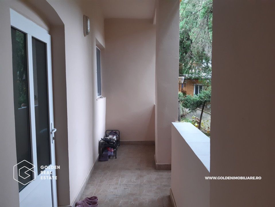 Casa mare, cu 4 apartamente a cate 1, 2, 3 și 4 camere fiecare - Poză 30