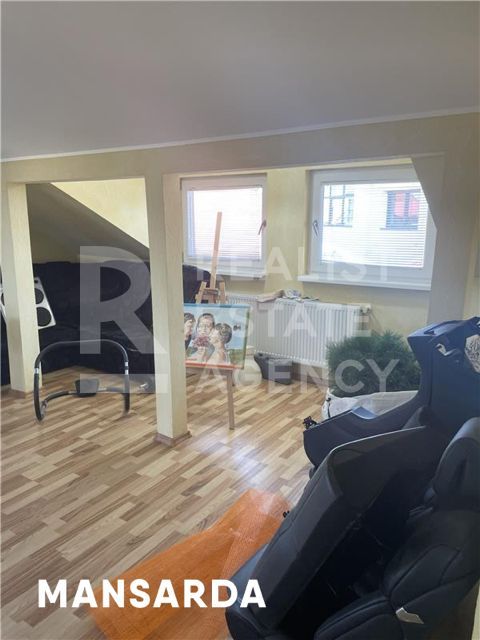 Vilă cu 7 camere de vânzare P+E+M in orasul Pantelimon - Poză 21