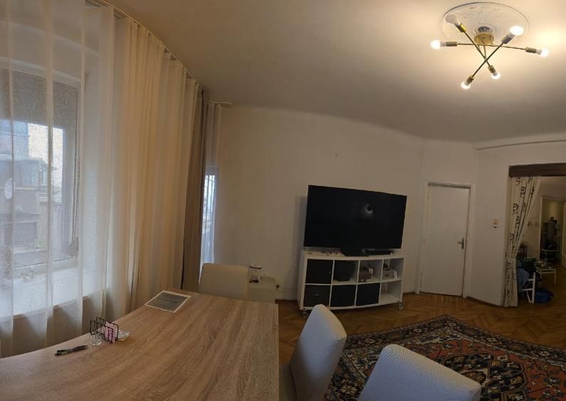 Apartament 5 camere, garaj, 2 boxe subsol, 4/6, bloc interbelic . - Poză 10