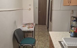 Vând apartament cu 3 camere zona Dâmbu Pietros aproape de bulevard . - Poză 8