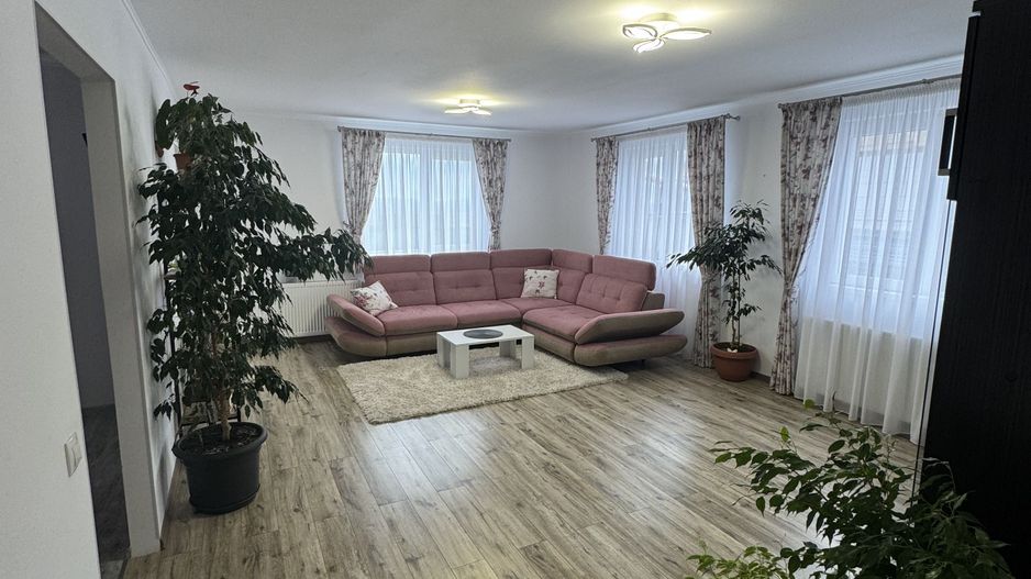 Casă de vânzare în localitatea Nazna - Poză 3