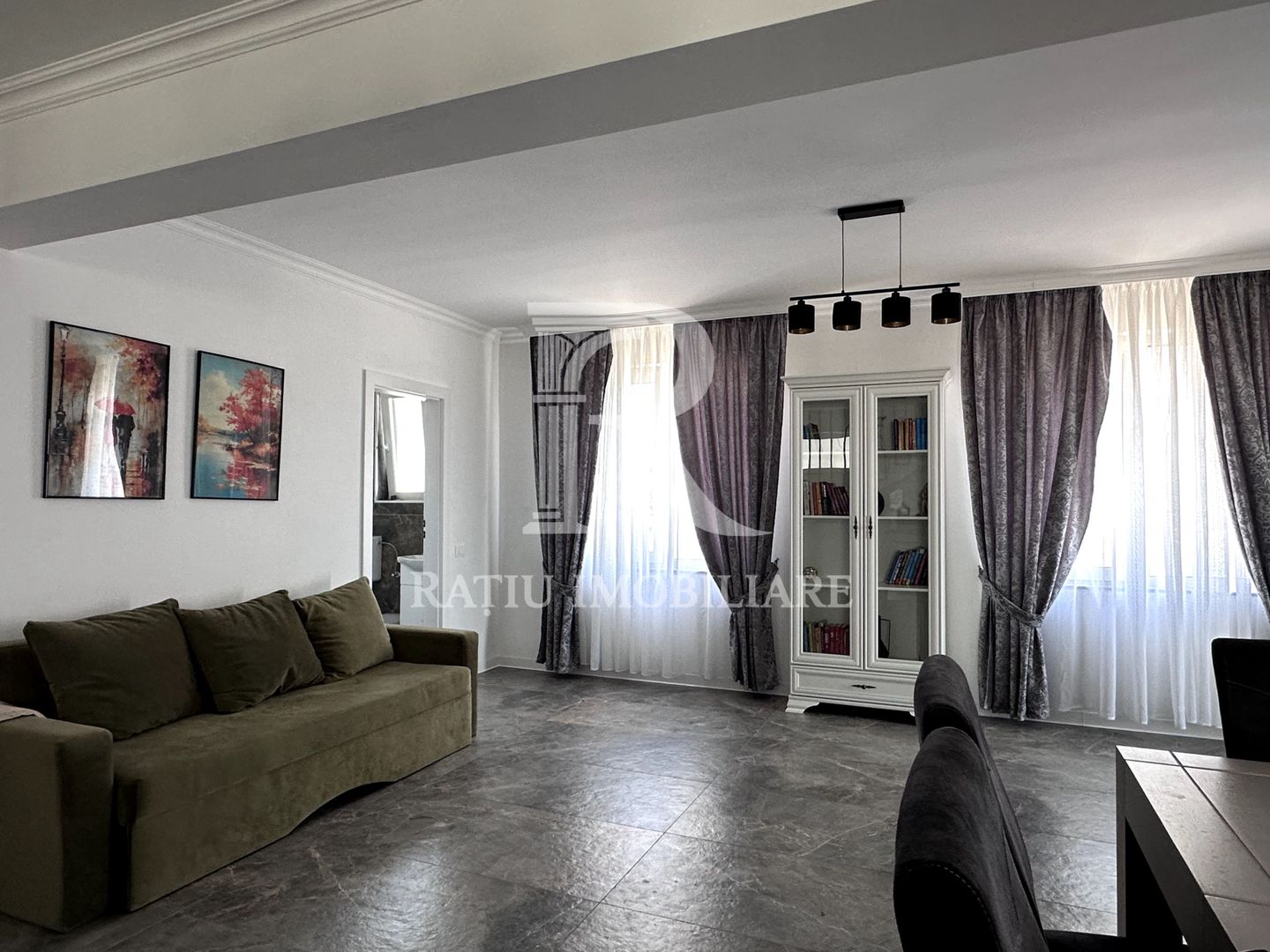 Casa cu 5 dormitoare de închiriat | Cartierul Lotus | Sanmartin - Poză 1