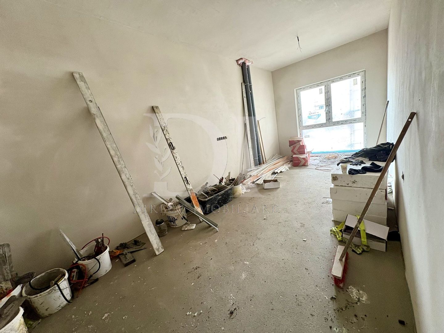 Apartament semifinisat / 3 dormitoare / Zona Tineretului , Floresti - Poză 4