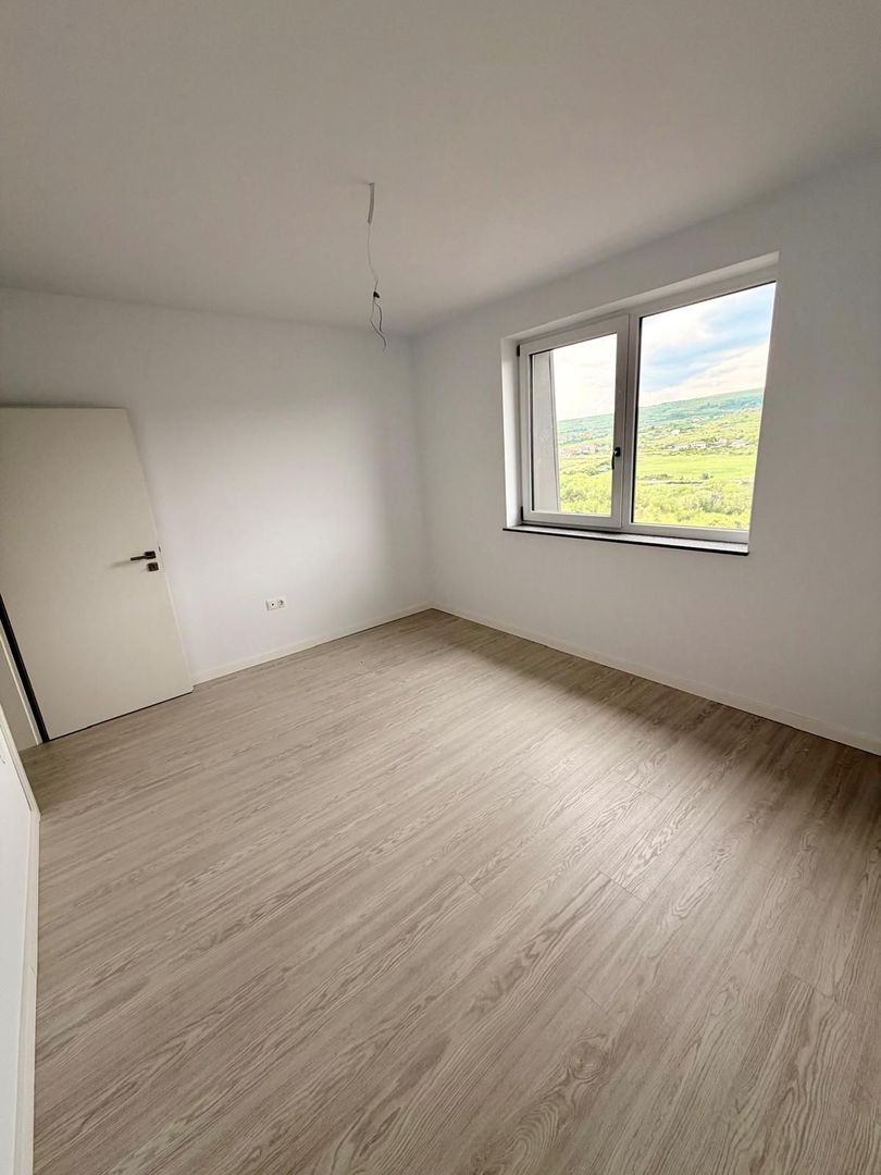 Apartament 3 camere, finisat, parcare si boxa inclusa, BETA RESIDENCE - Poză 3