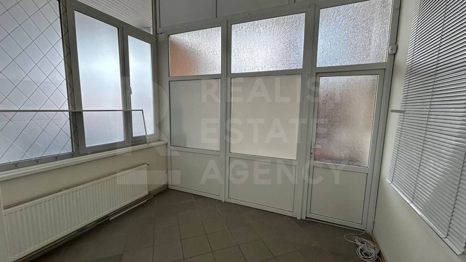 Chirie, spațiu comercial, 47 mp str. Ștefan cel Mare, Bălți - Poză 8